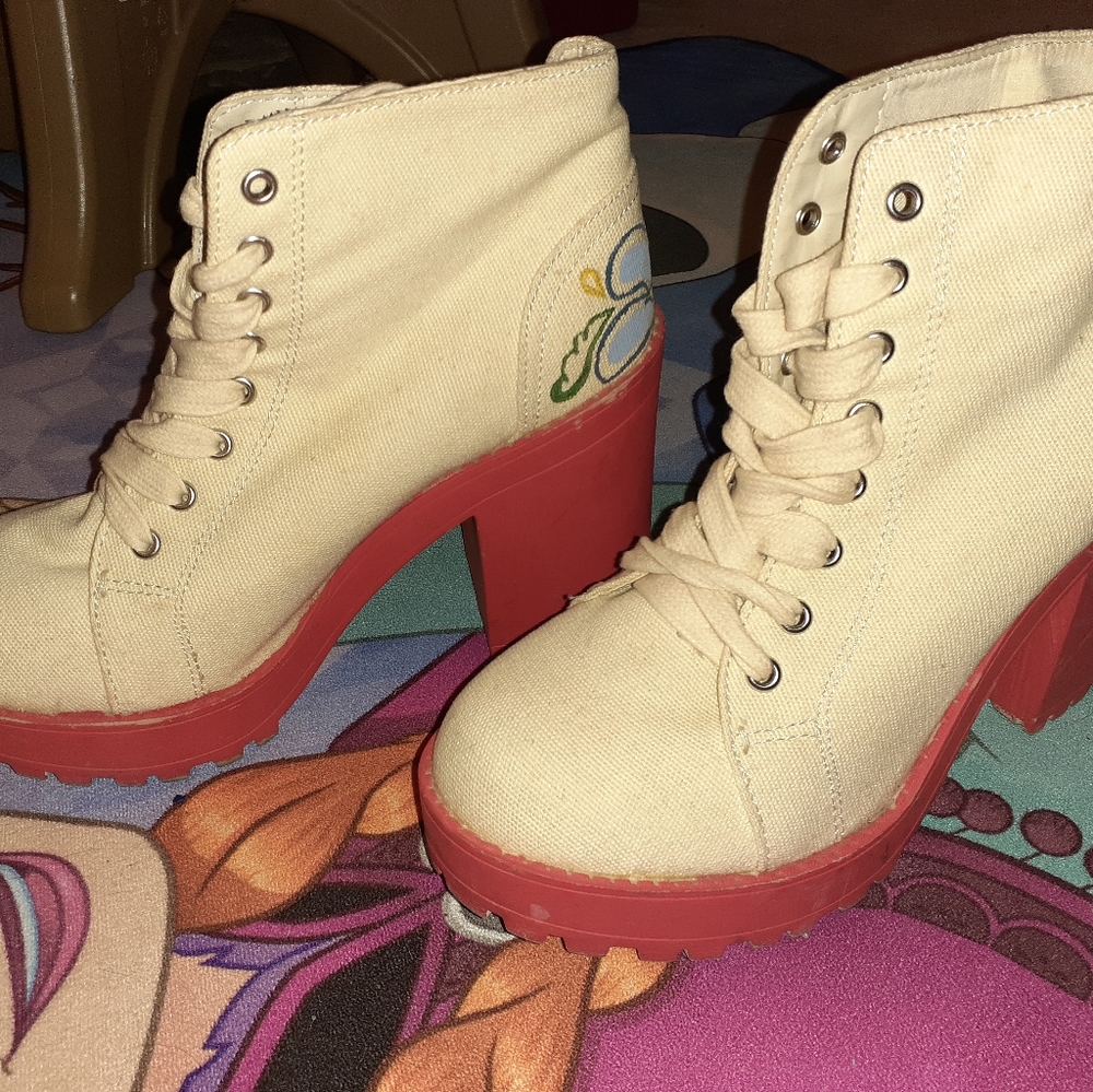 Hand painted canvas platform booties sz 8